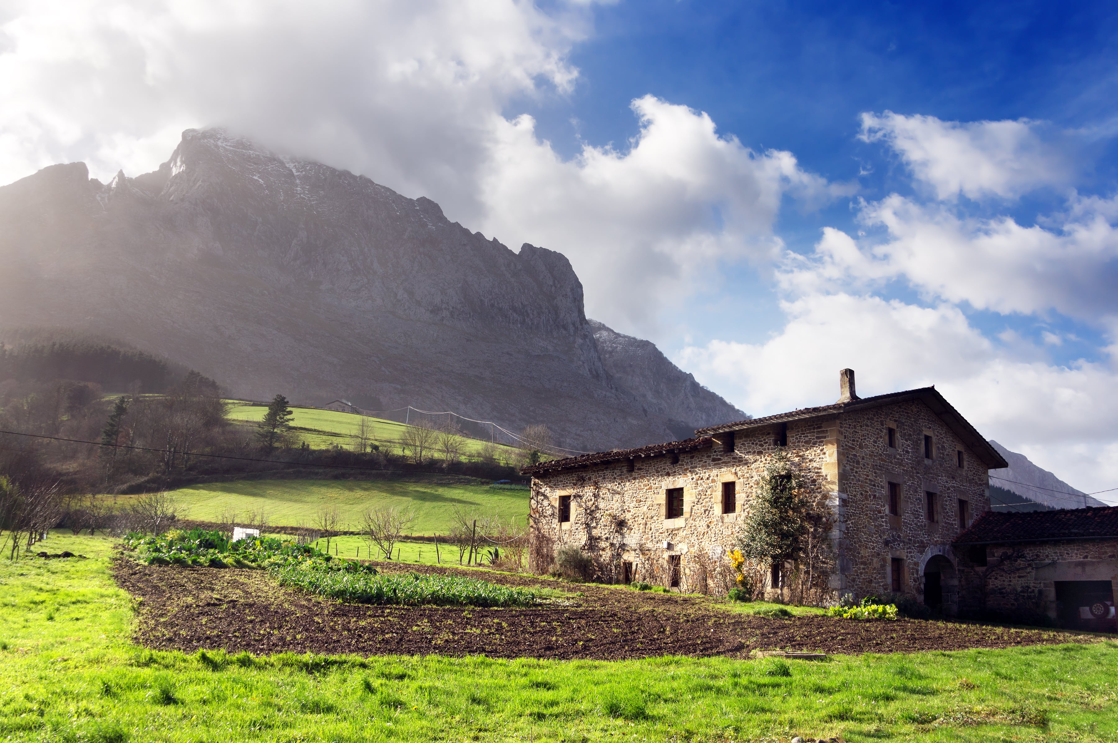 Caserío en Urkiola, Bizkaia