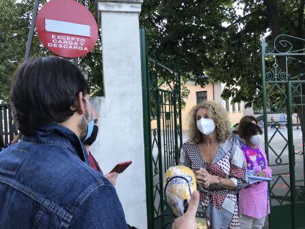 Un padre se queja ante la directora del Valentín García Yebra de la &quot;falta de garantías de seguridad&quot; en el protocolo de la Junta