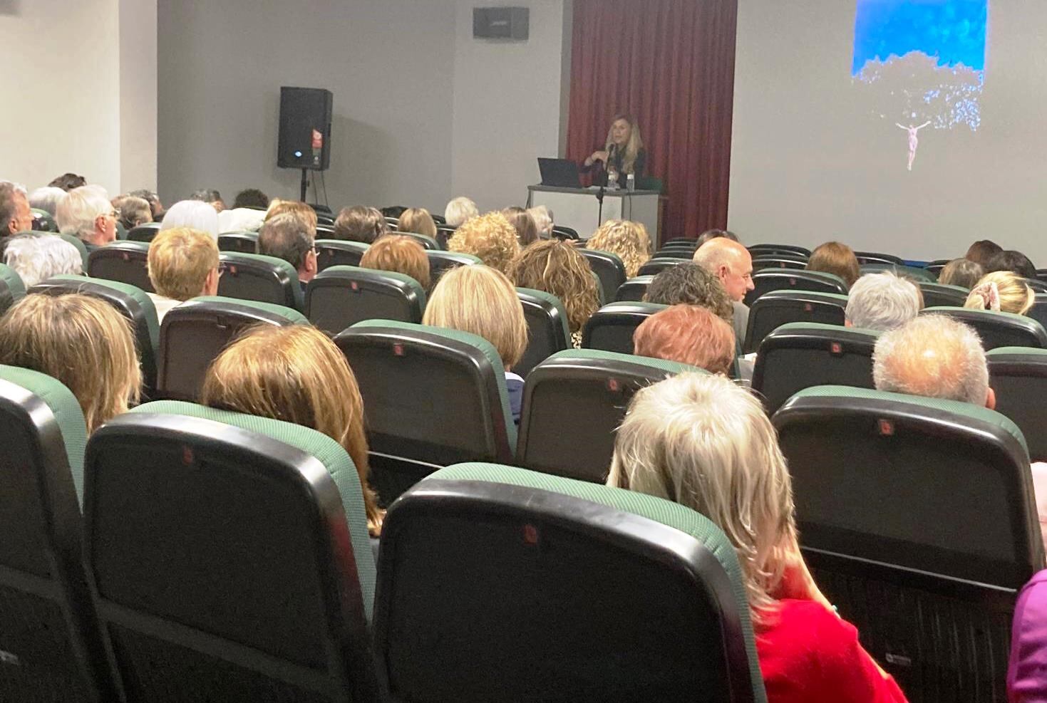 Proyección del documental Decían que era bruja de Judith Prat. Foto: Ayuntamiento de Altorricón