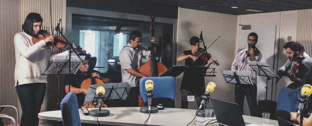 Swing Machine Orchestra en el estudio de A vivir Madrid