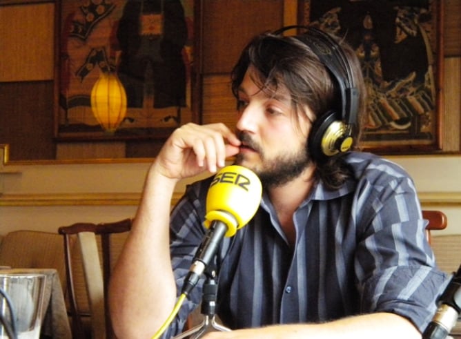 El actor y director mexicano ha pasado por los micrófonos de la SER para hablar sobre su último proyecto 'Abel'