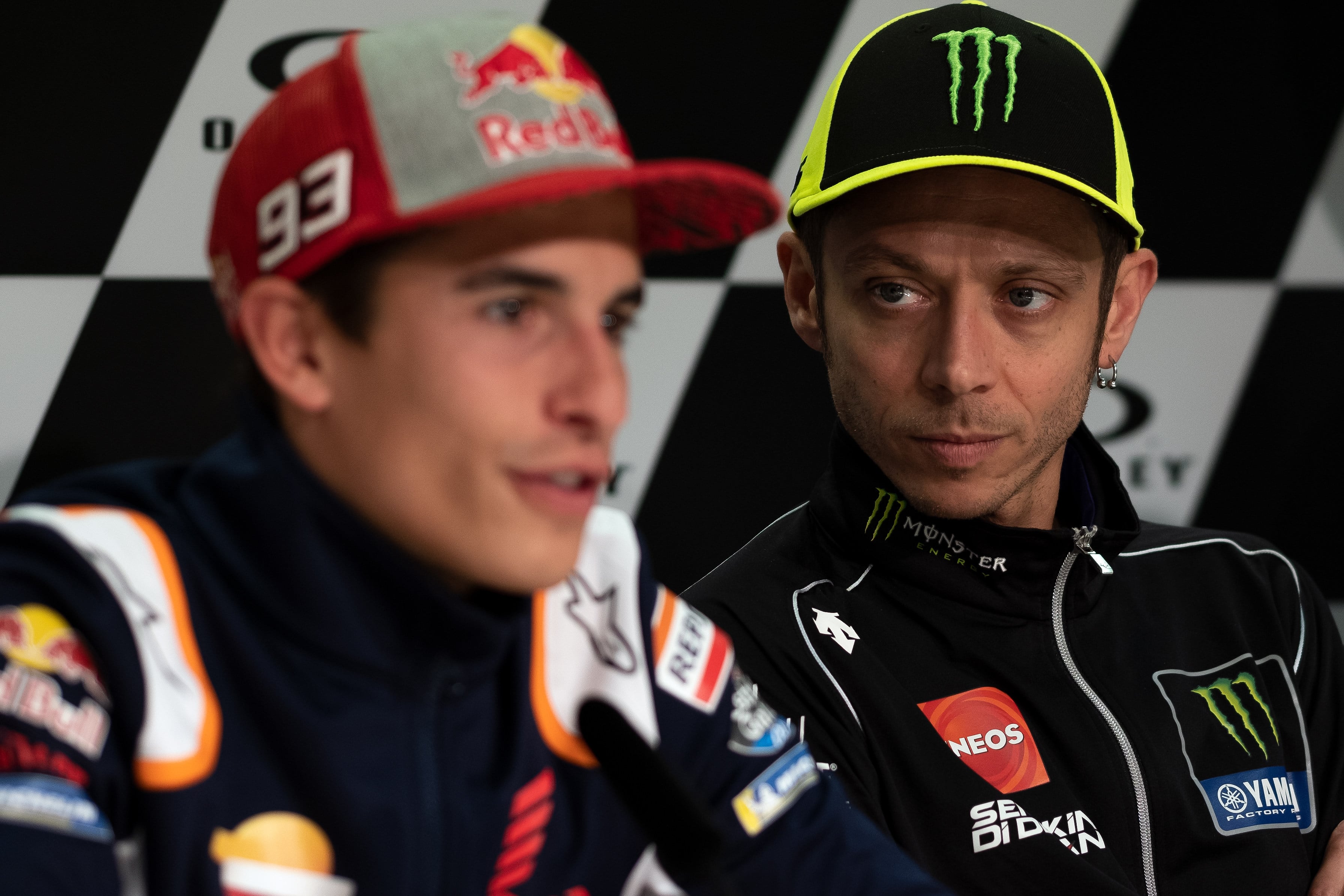 Valentino Rossi y Marc Márquez, durante una rueda de prensa en Mugello