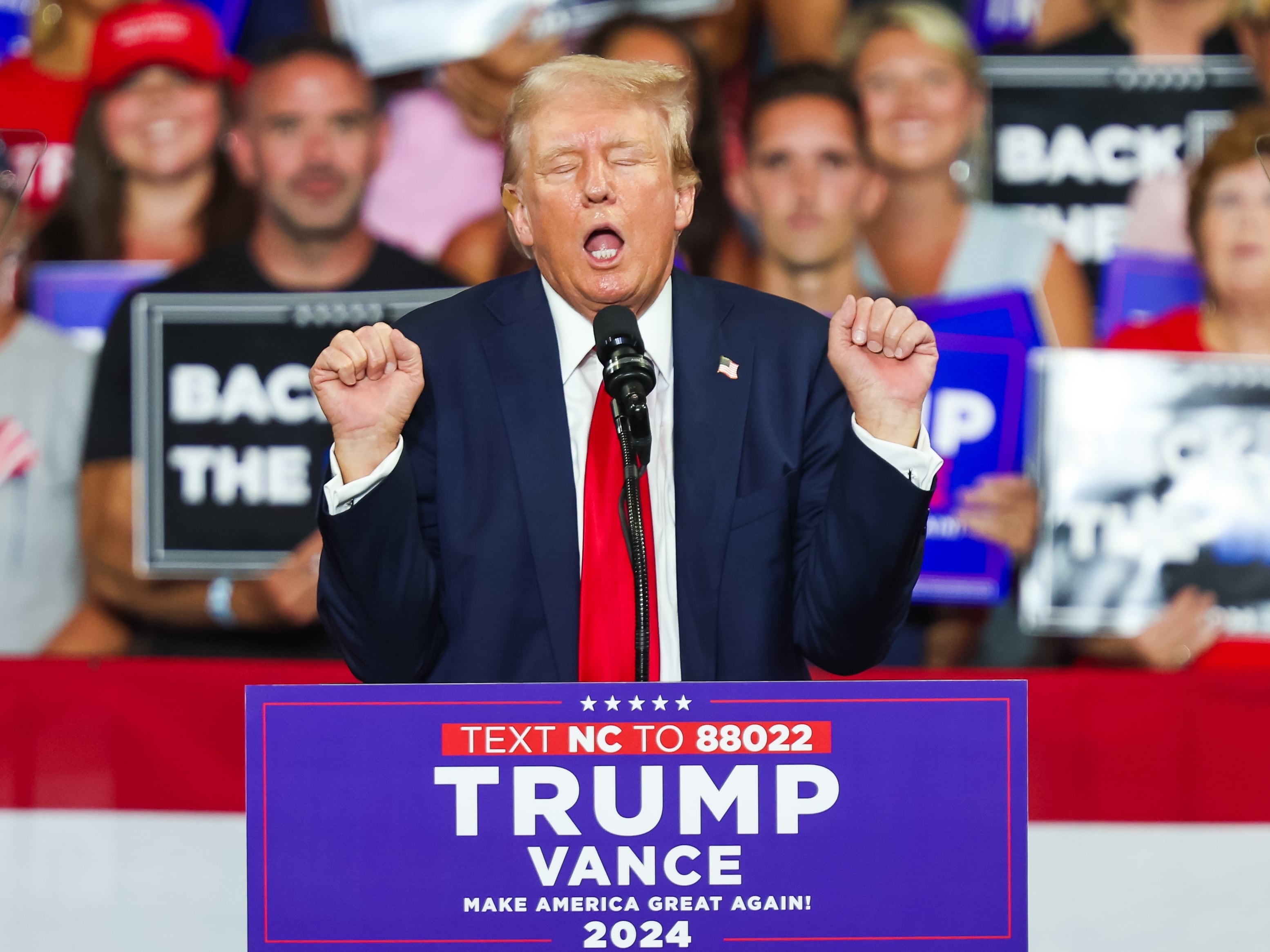 Donald Trump, durante el mitin. EFE/EPA/DAVID JENSEN