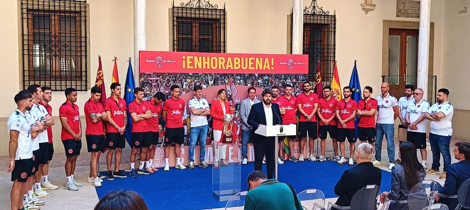 López Miras recibe al Jimbee Cartagena