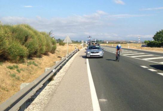 Mikel Azparren, en su reto de recorrer el Camino de Santiago en 24 horas.