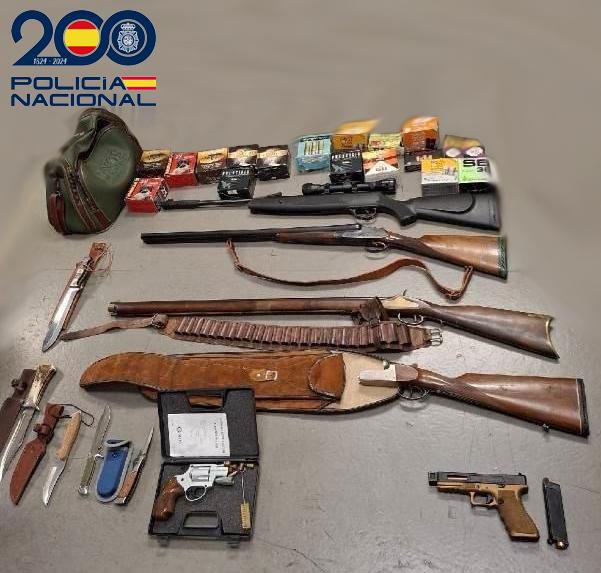 Armas incautadas por la Policía Nacional