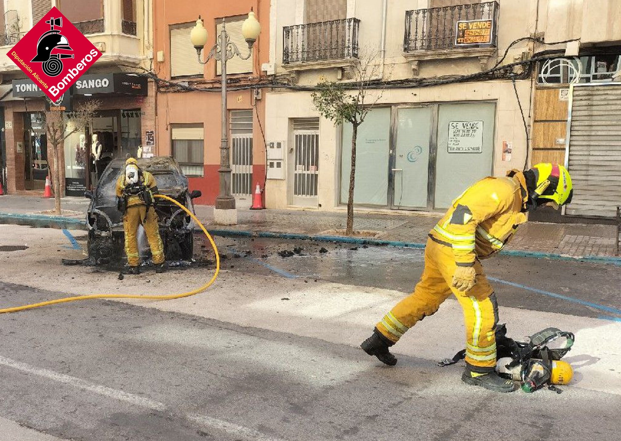 Intervención por el incendio del vehículo