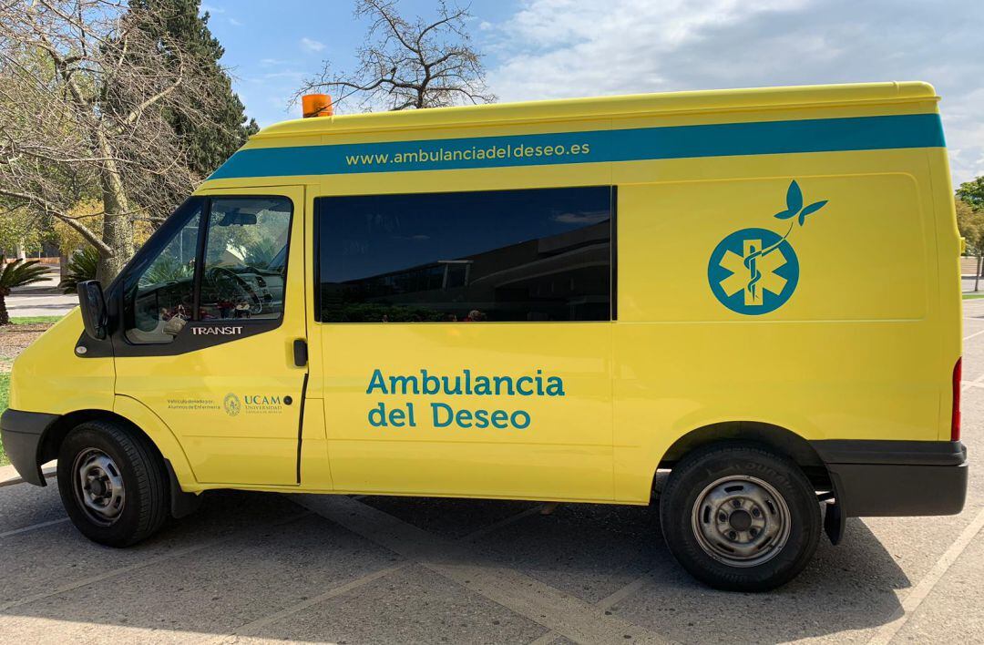 La Fundación Ambulancia del Deseo ha estado presente en el IV Congreso de personas con Cáncer y sus Familiares