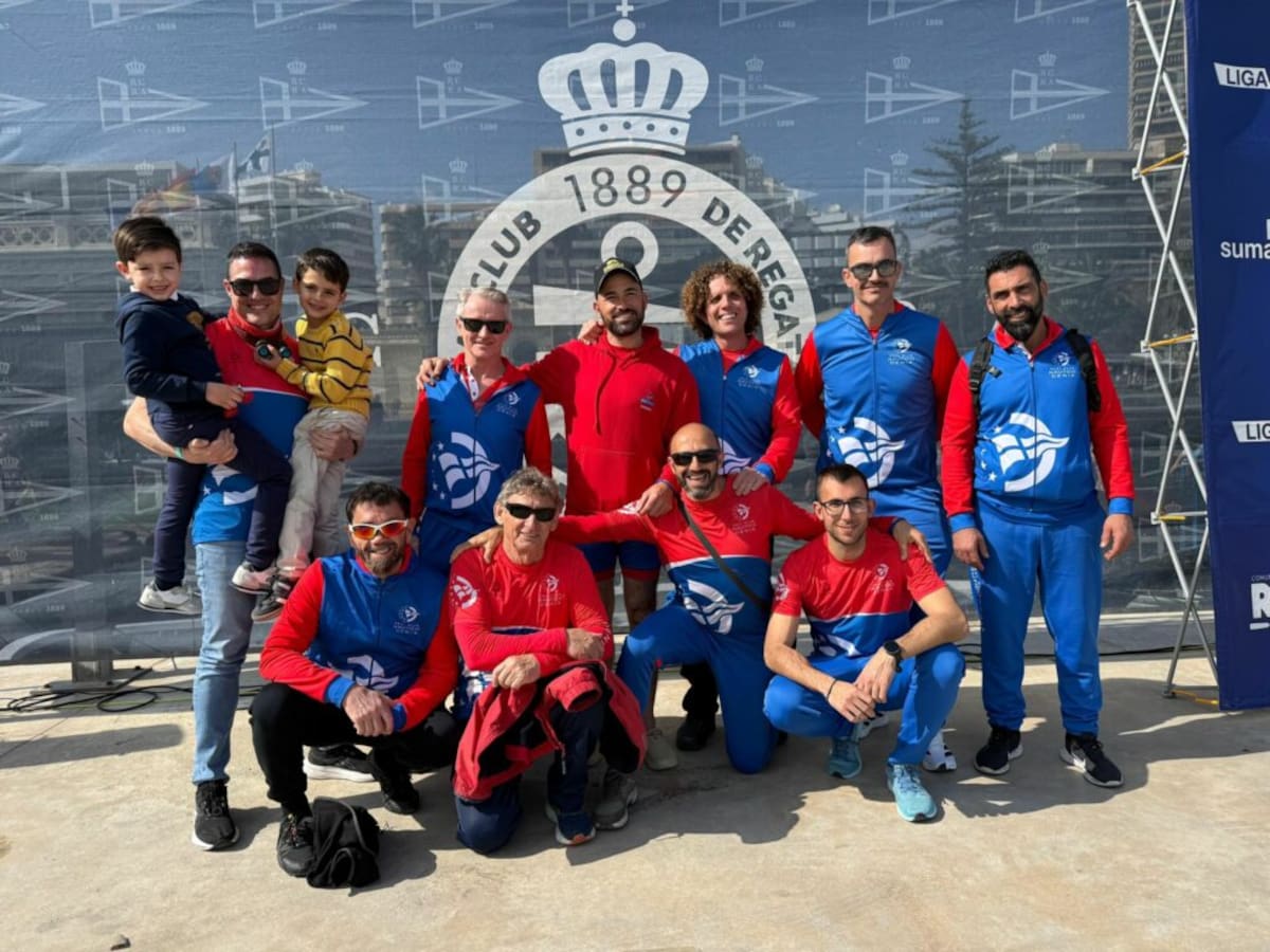 El Real Club Náutico de Dénia lidera la Liga SUMA tras la séptima regata en Alicante