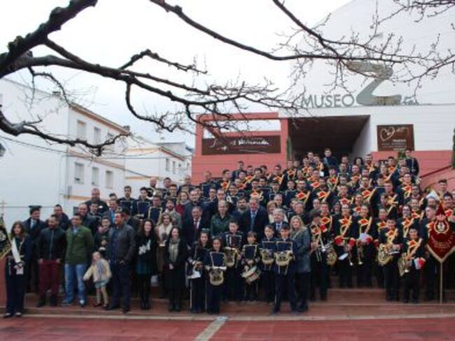 Premios Zabaleta 2015 en la escalinata del museo Rafael Zabaleta-Miguel Hernández