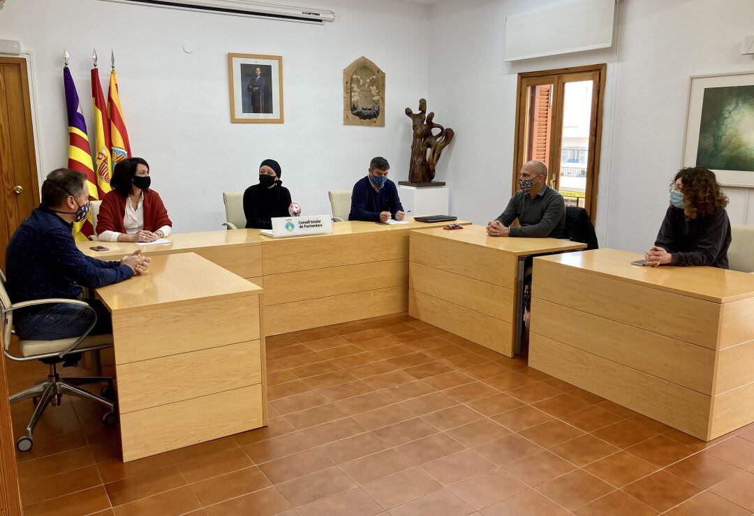 Imagen de la presentación de la línea de ayudas