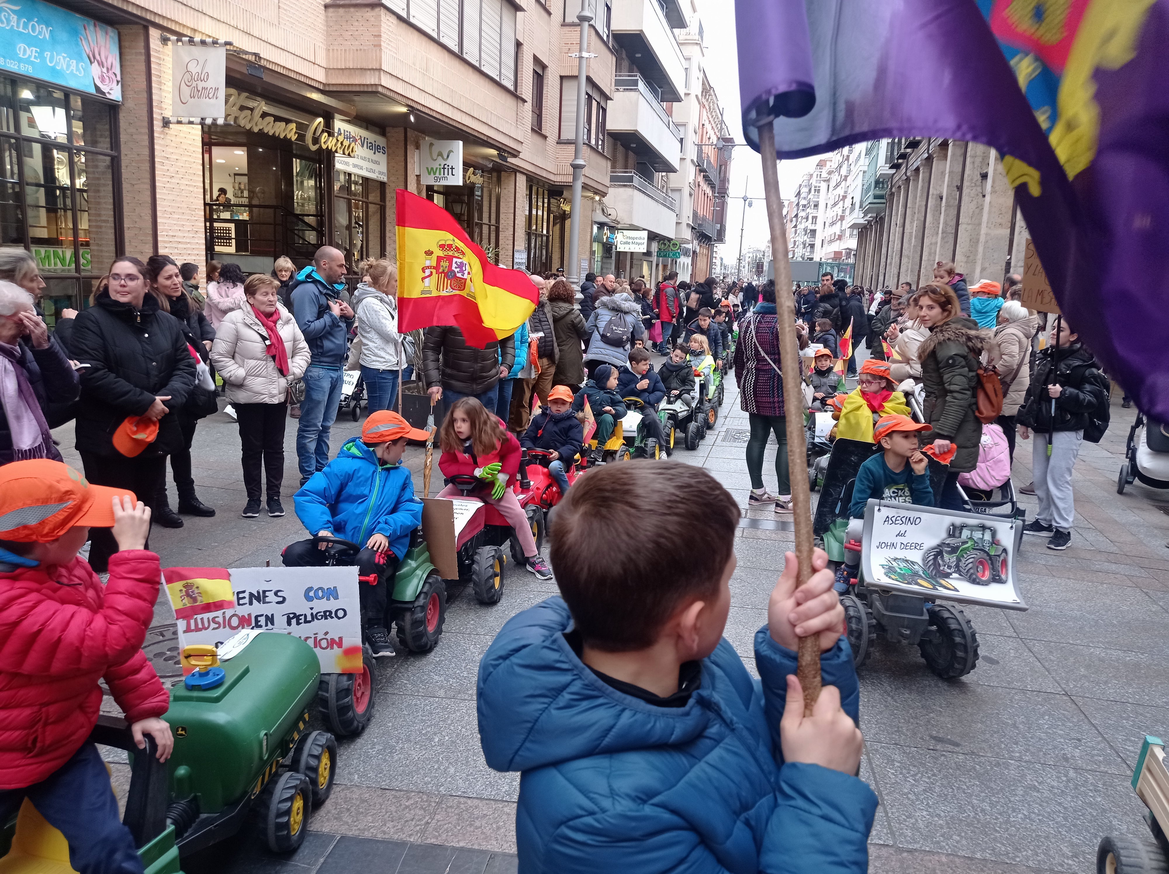 Momentos de la tractorada infantil de Palencia