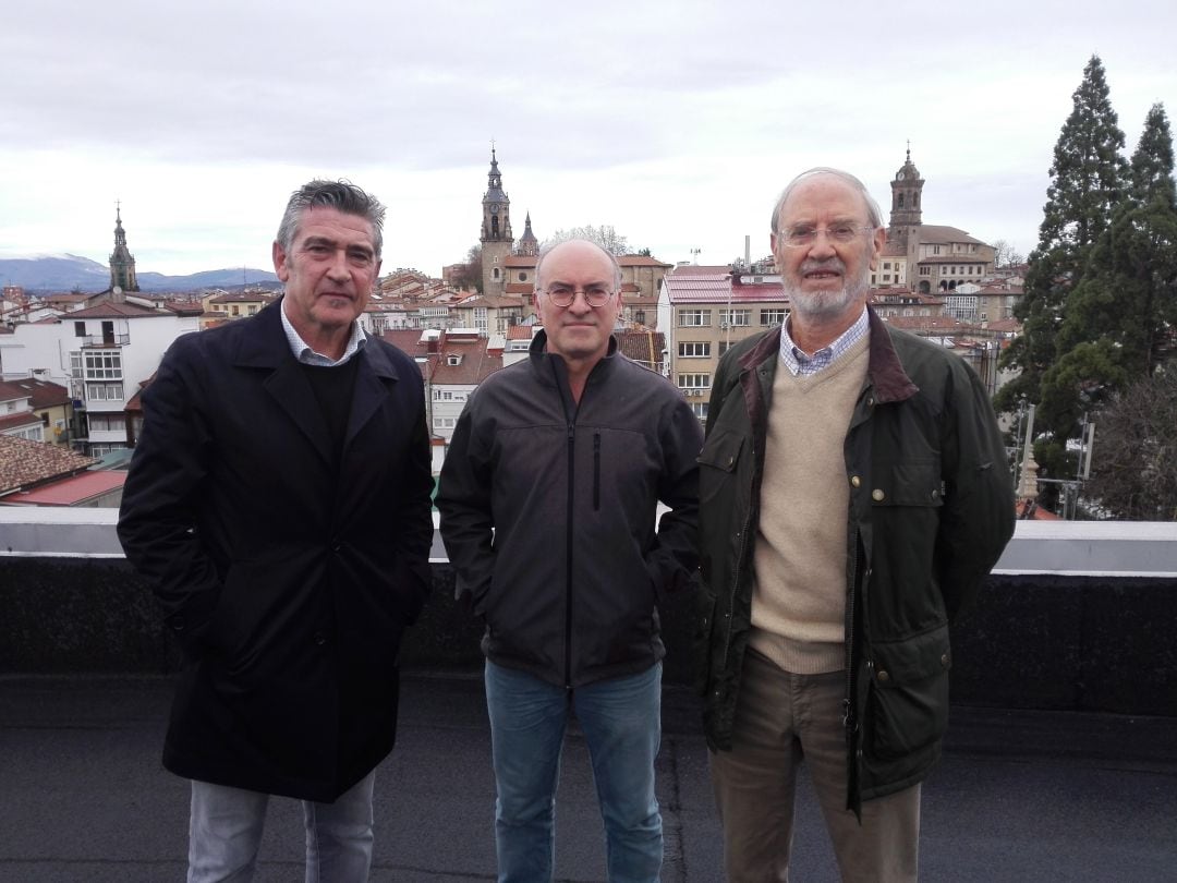 Fernández de Retana, Merino y Salaberri en los estudios de Cadena SER Vitoria.