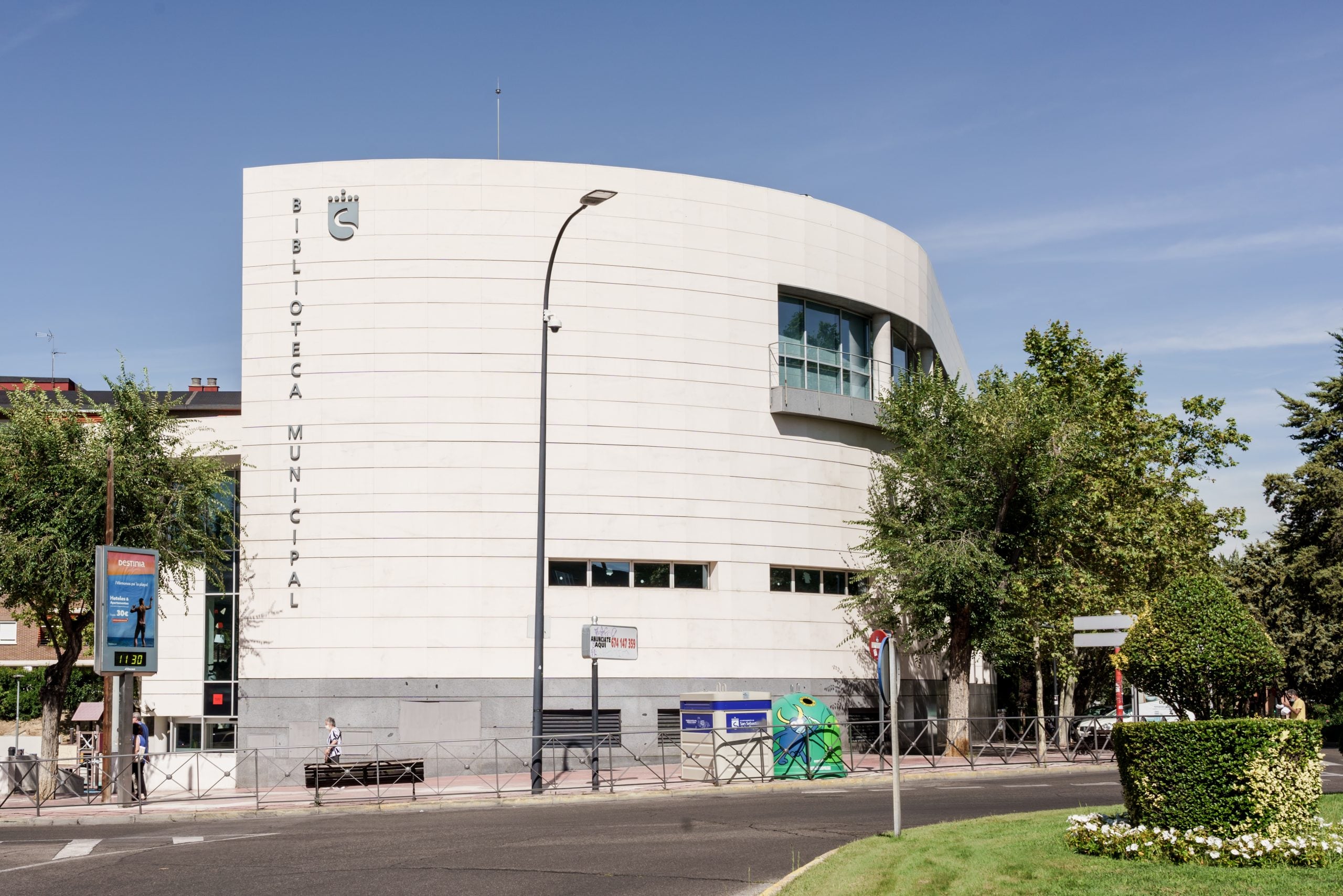 La formación destaca la función social de las bibliotecas y señala que, los horarios actuales, impiden hacer uso de ellas cuando más gente las necesita