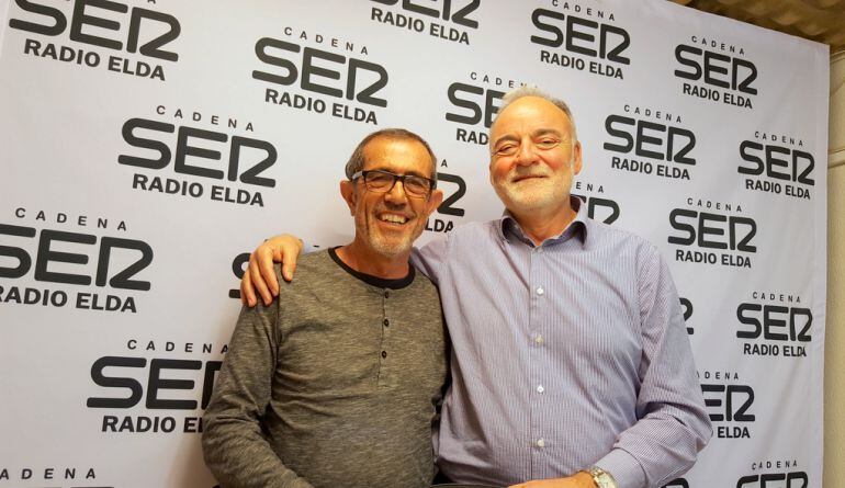 Los Bravos cumplen 25 años en los Moros Berberiscos de Petrer.