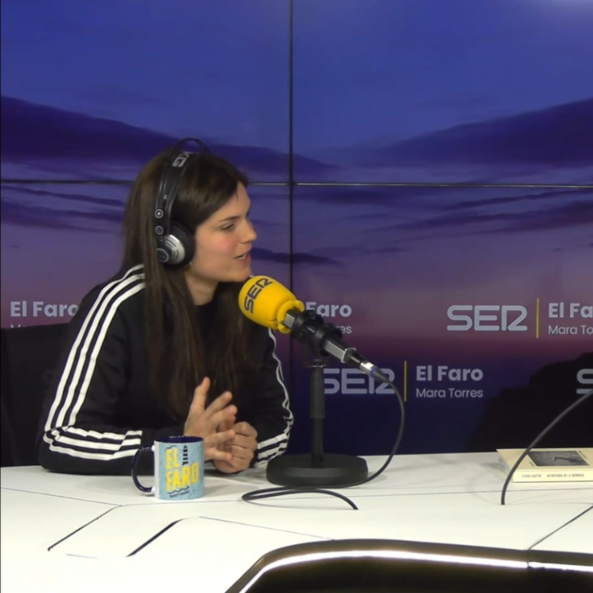 Elvira Sastre: "La lectura es el único freno a este vértigo en el que vivimos"