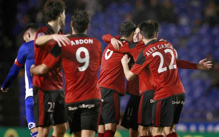 El Mirandés celebra el pase a cuartos de final 