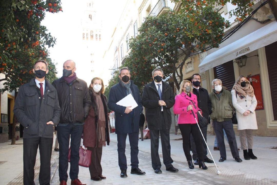 Presentación de la culminación de las obras de la calle Mateos Gago.