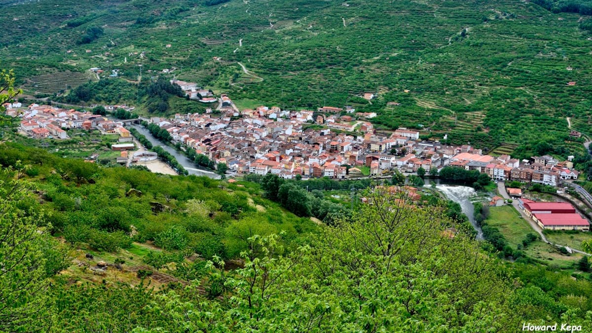 Navaconcejo, el pueblo en donde habita el otoño