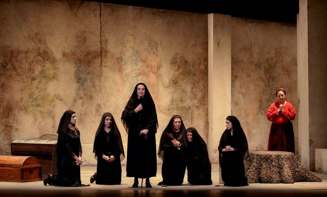 La Casa de Bernarda Alba dirigida por José Carlos Plaza