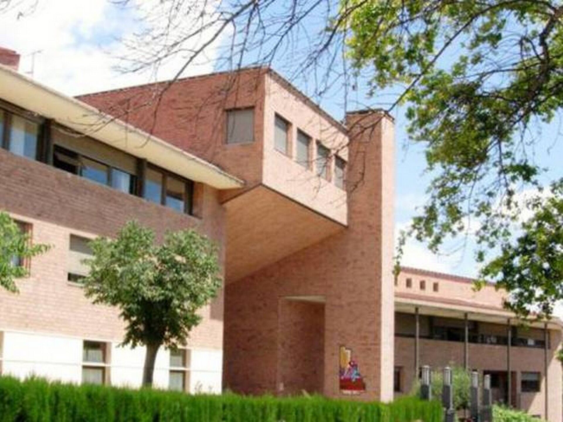 EL CEIP El Romeral d'Alcoi celebrarà la jornada de portes obertes el dimecres 30 de març.