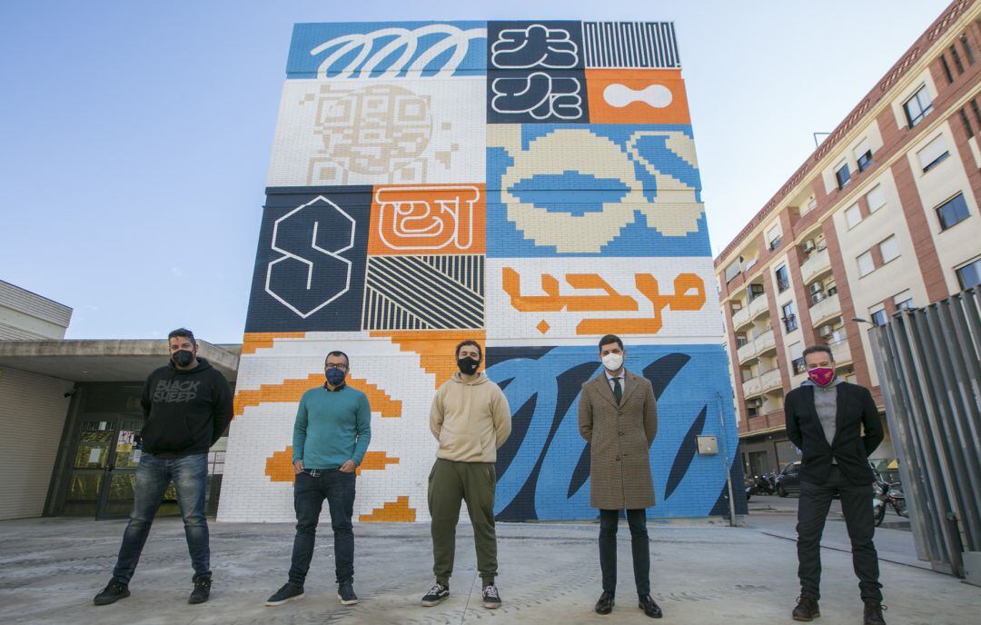 Nuevo mural en la EOI de Gandia 