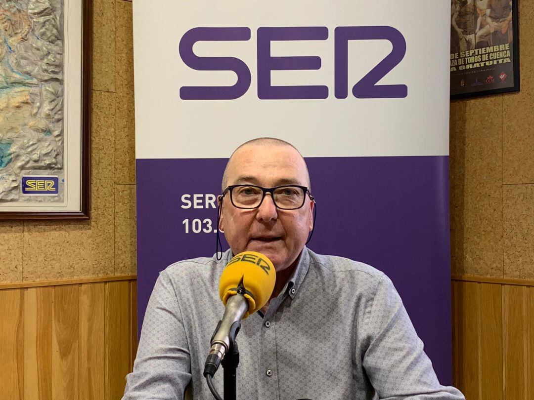 Miguel Blanco en los estudios de SER Cuenca donde colaboraba en Hoy por Hoy Cuenca