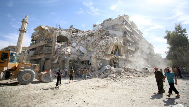 Edificios en ruinas por las bombas en Alepo