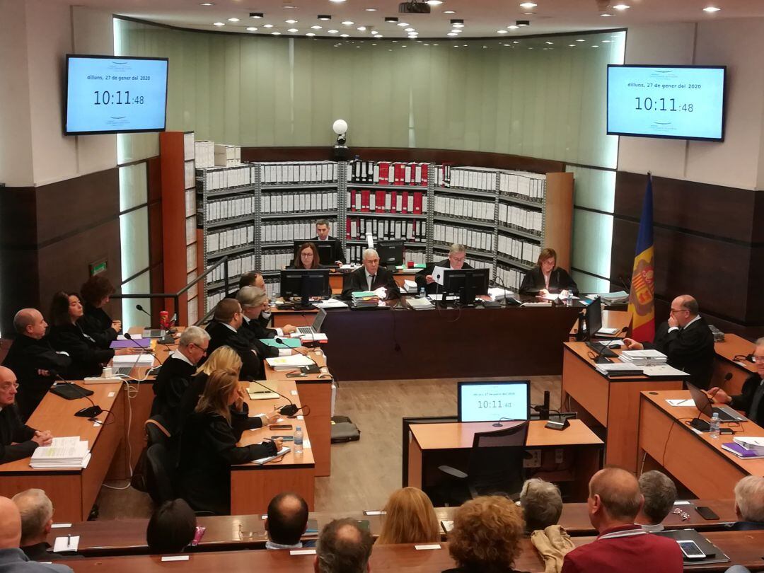 Represa del judici del cas BPA.