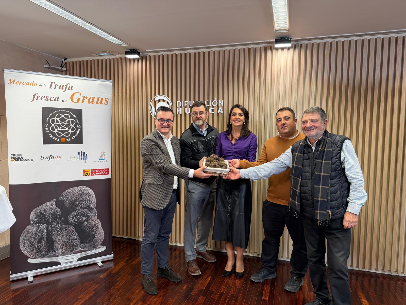 Participantes en la presentación de la VI Feria de la Trufa negra de Graus