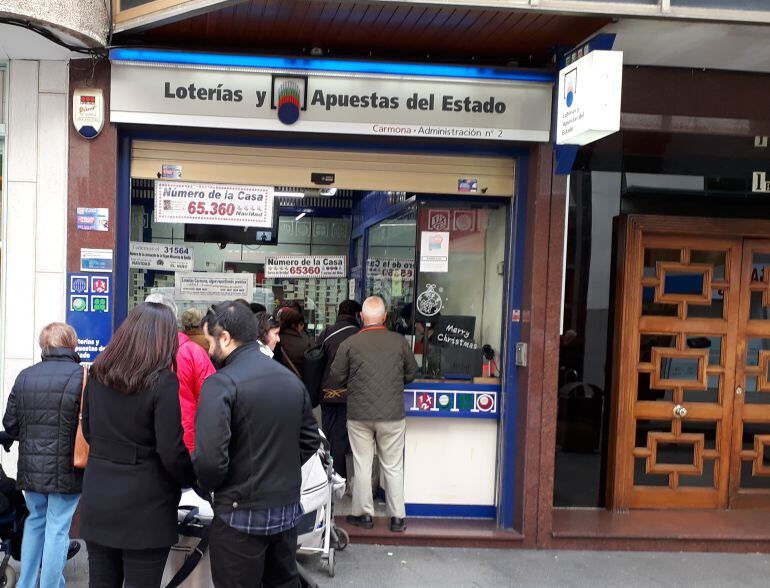 Administración nº 2 de Ciudad Real, en la Calle Alarcos, única de la provincia que ha vendido el Gordo &quot;al completo&quot;, en el sorteo del Niño, en 1984.