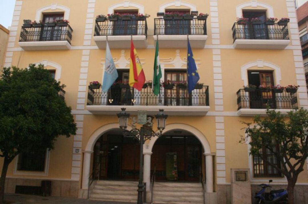 Fachada del Ayuntamiento de Almuñécar