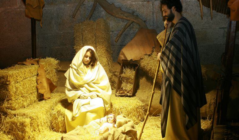 Cientos de vecinos se vuelcan cada año en el Belén Viviente de Colmenar Viejo recreando 14 escenas