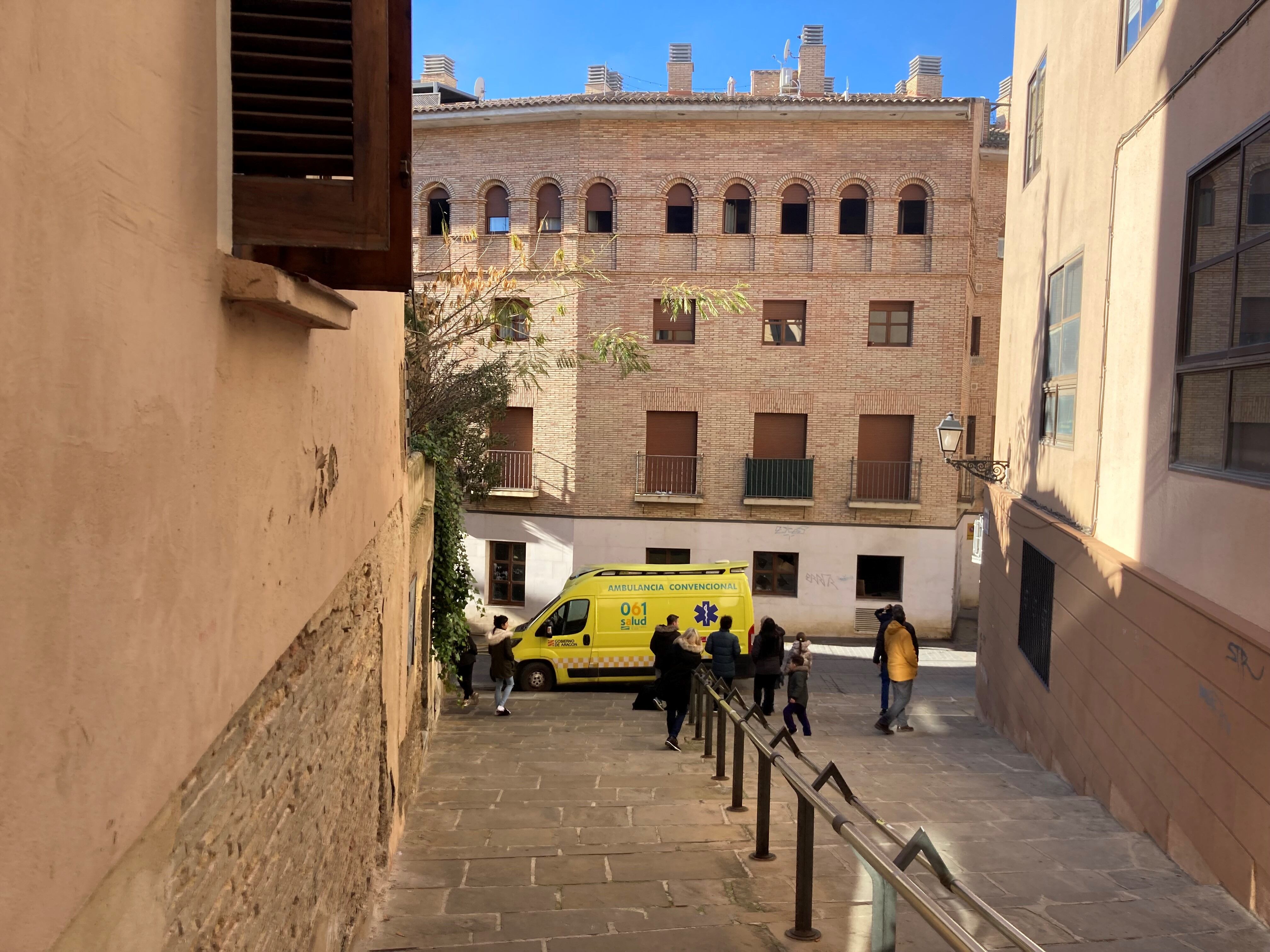 Local incendiado durante la mañana de este sábado