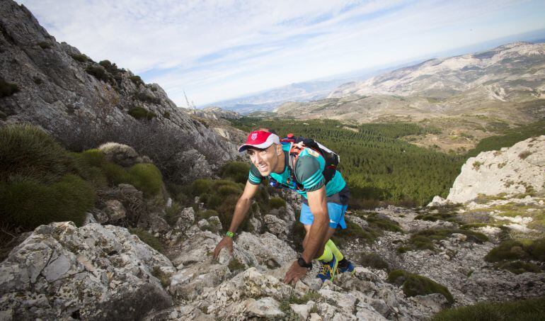 Participante en la anterior edición del Costa Blanca Trails, subiendo a la cima de Aitana