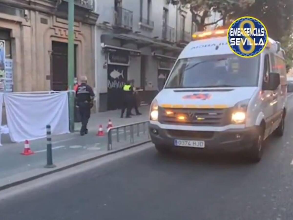 Fallece un hombre de 66 años mientras circulaba en bicicleta por la calle Recaredo