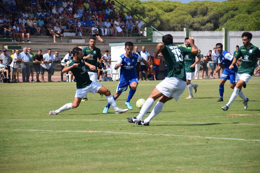 Antonio Bello durante el partido disputado en el Navarro Flores de Rota