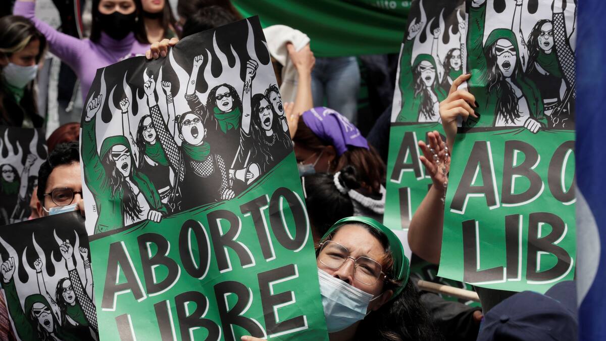 "La derecha permite que los sectores radicales tengan un protagonismo que se consideraba superado": Contreras alerta sobre los efectos de la cumbre antiabortista en el Senado