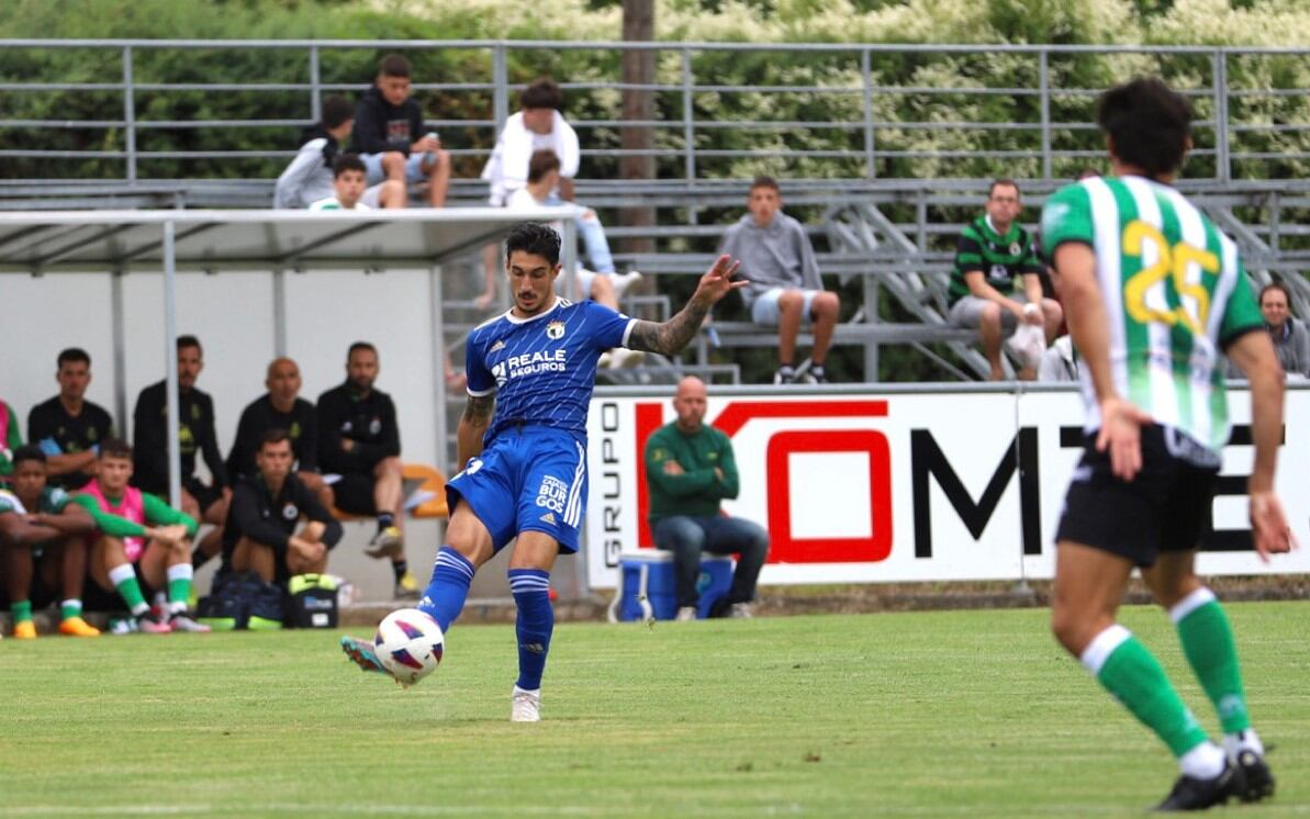 Alex Sancris tuvo una buena actuación como extremo derecho en la primera parte. / Foto: BCF Media