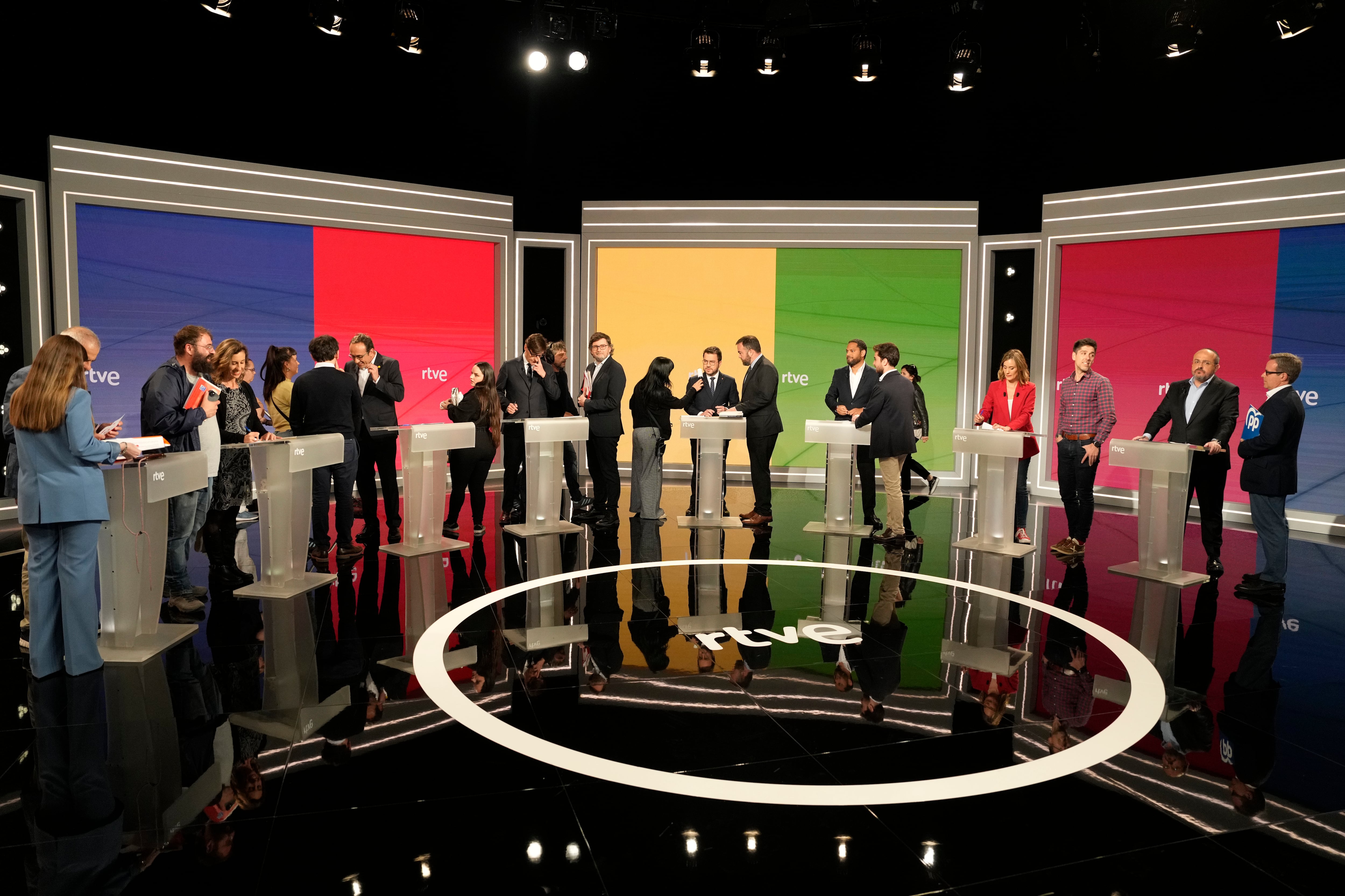 Debate electoral organizado por RTVE Catalunya con los candidatos a las elecciones catalanas del próximo 12 de mayo.