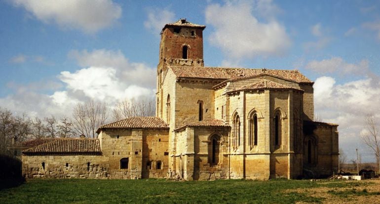 Monasterio de Santa Cruz de la Zarza en Ribas de Campos (Palencia)