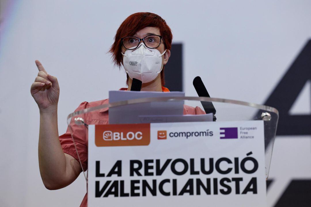 La secretaria general del Bloc seguriá liderando el nuevo Més-Compromís al ganar la votación en el octavo congreso de la formación nacionalista. 