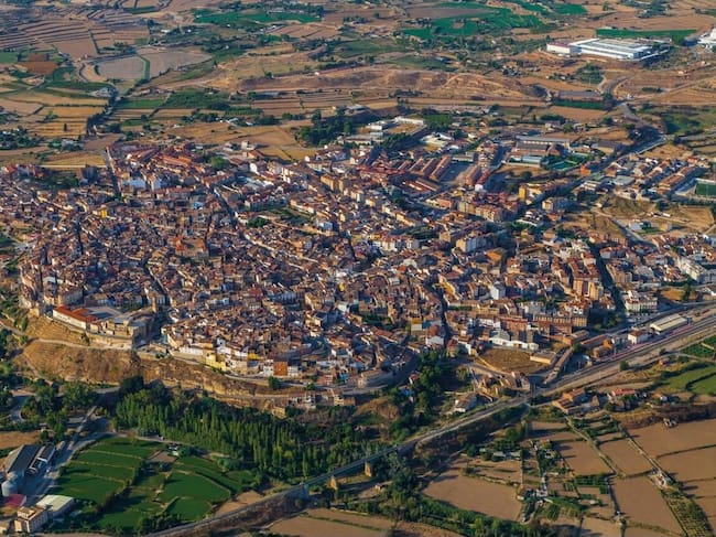 Panorámica de Caspe desde el aire. Foto: Wikipedia