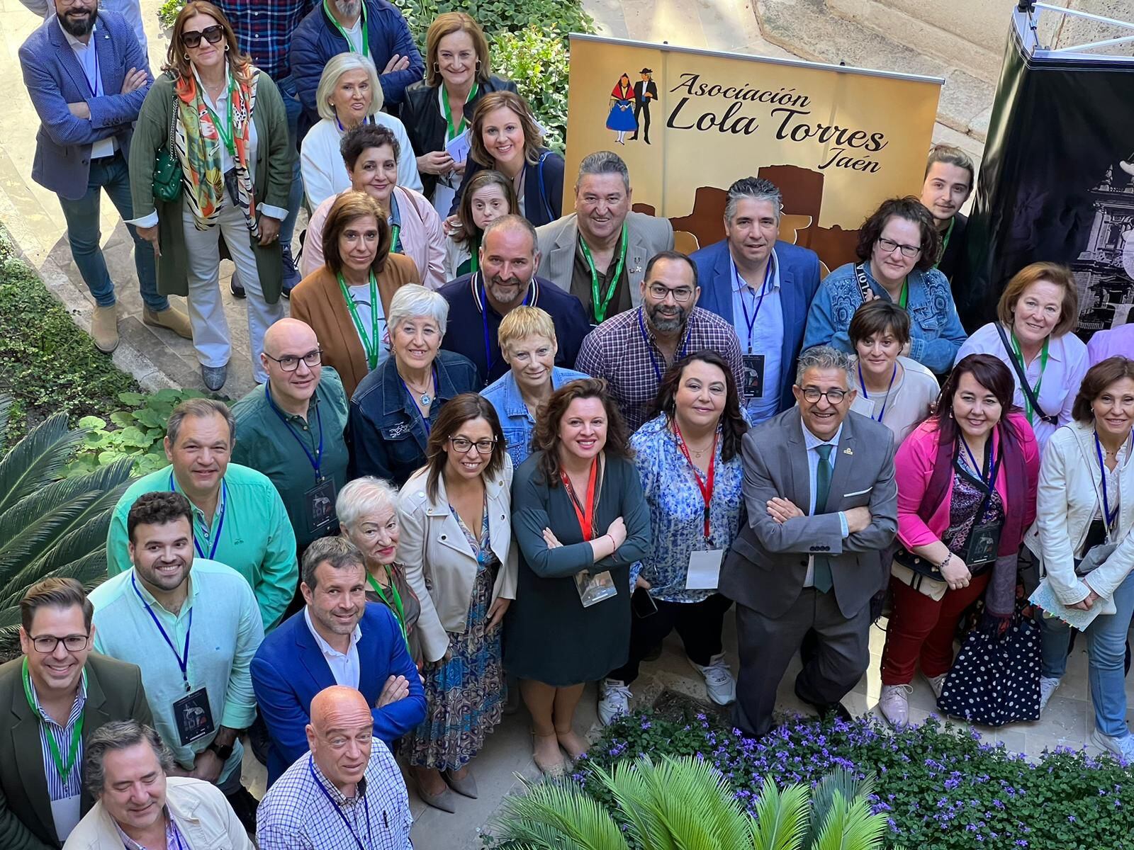 Participantes en el encuentro de coros y danzas que acoge Jaén.