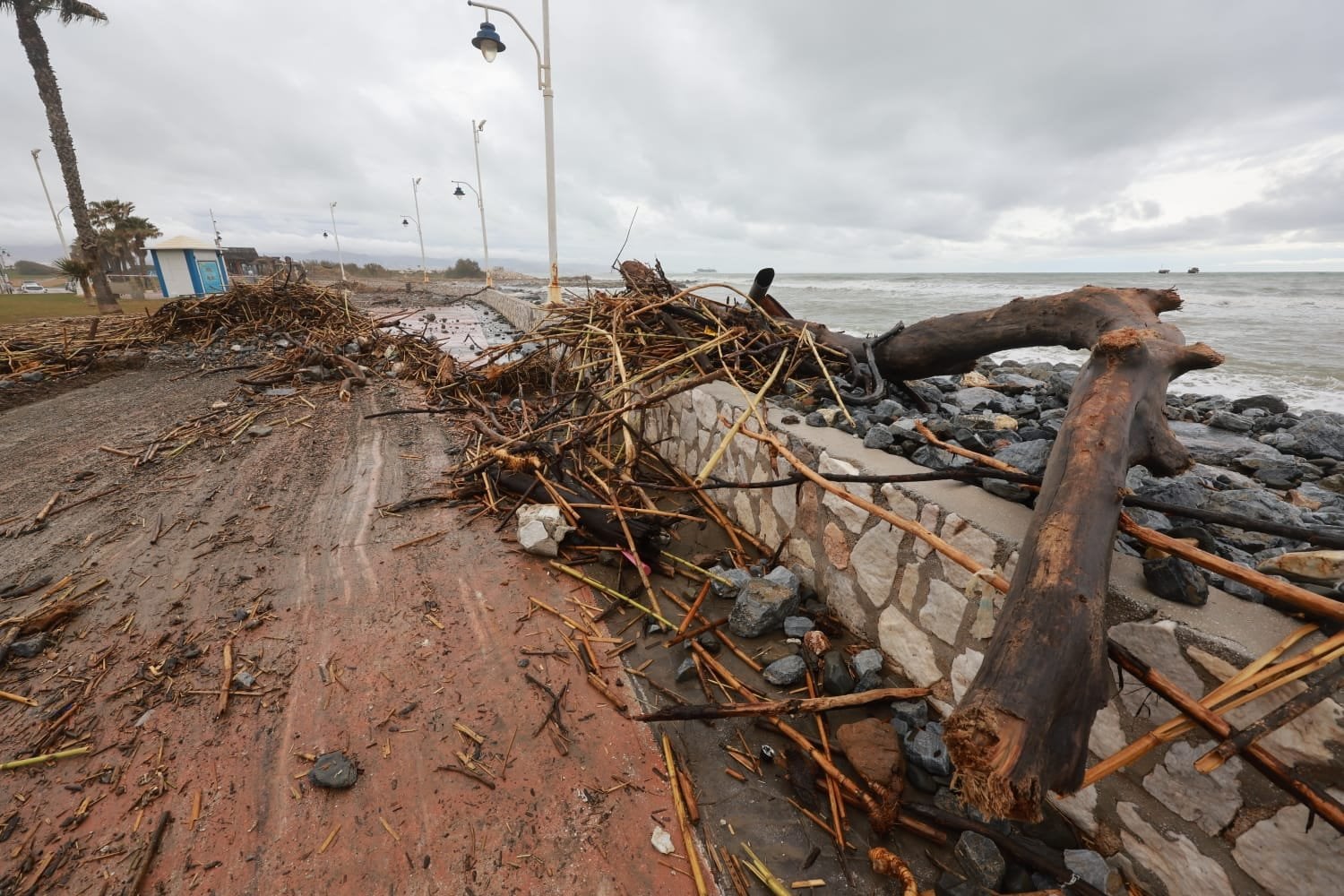 Daños provocados por el temporal de levante en Málaga