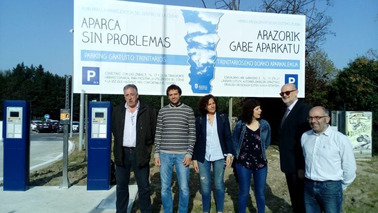 Presentación por parte del equipo de gobierno de Pamplona y la Mancomunidad de la Comarca de Pamplona de la lanzadera de transporte público desde Trinitarios