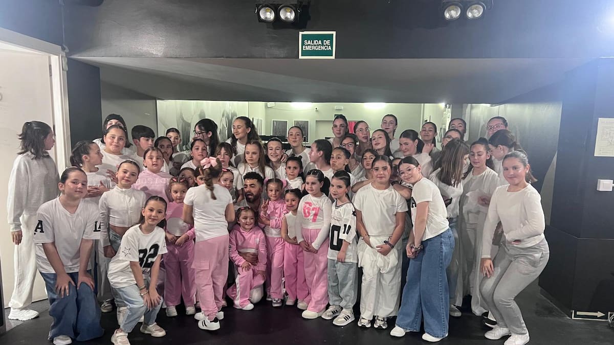 Éxito de asistencia del espectáculo “Conexiones” en el Teatro Oriente