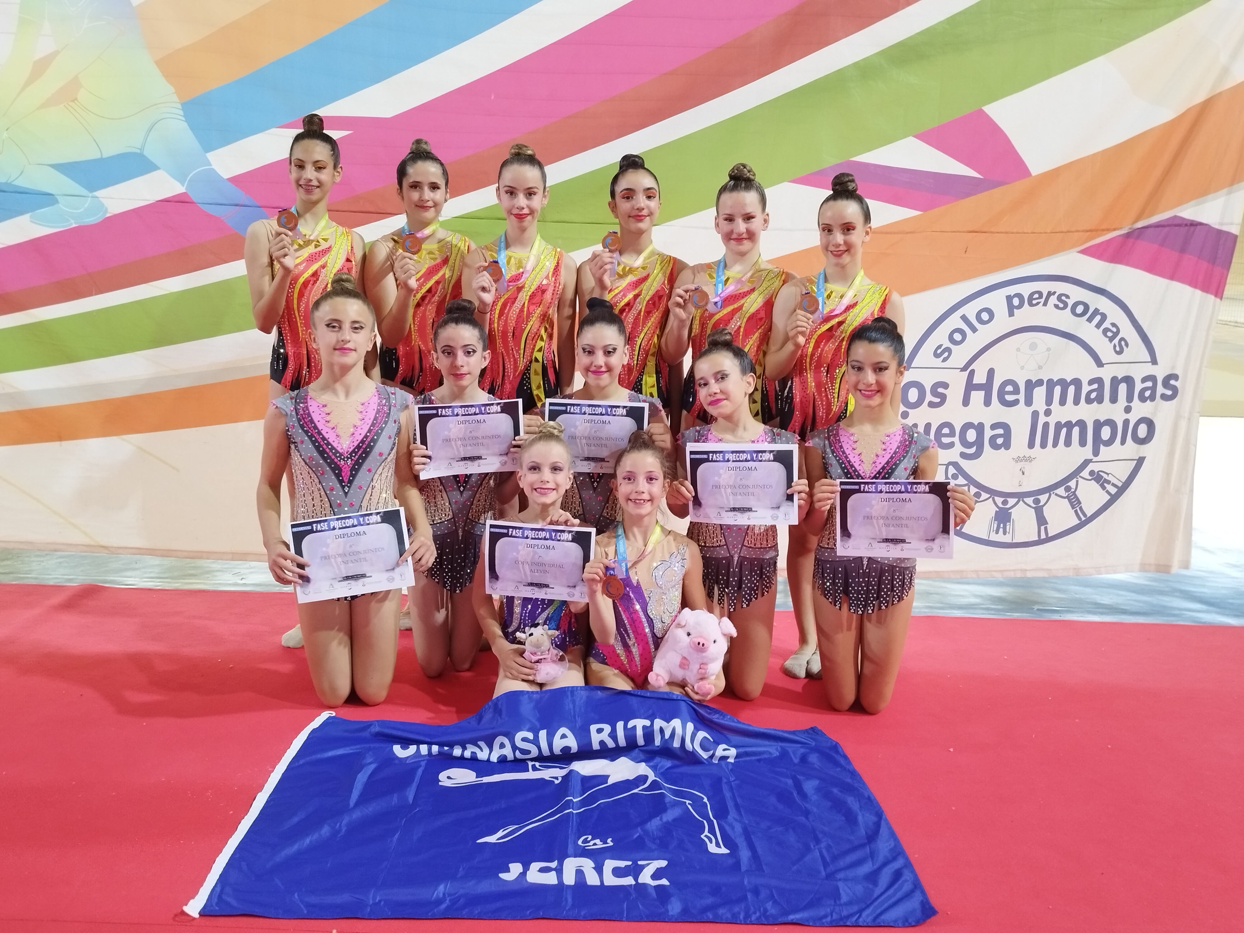Gran actuación de las gimnastas del CGR jerez