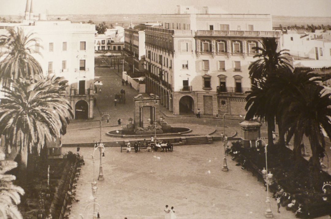 Panorámica de la antigua Plaza de las Monjas (Huelva) Foto cedida por el escritor onubense Diego Lopa