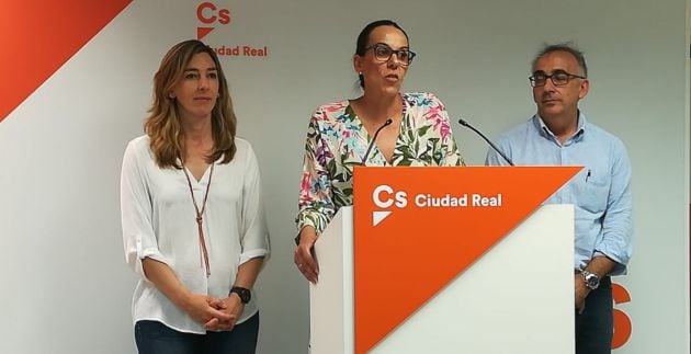 Imagen de los 3 concejales electos de Cs en el Ayuntamiento de Ciudad Real este viernes